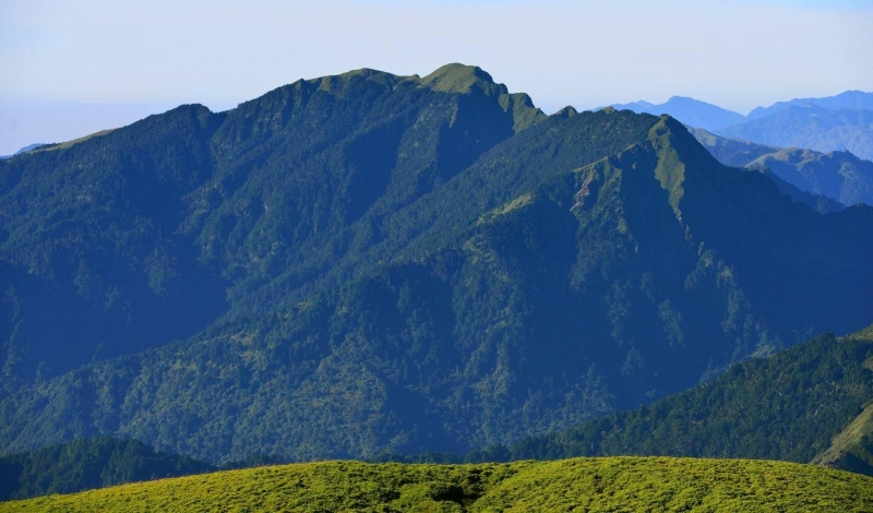 能高山南峰
