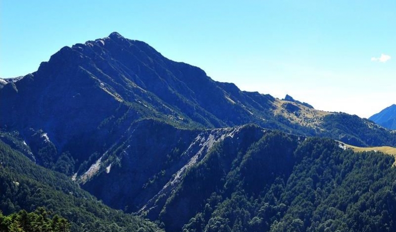 南湖群峰登山步道